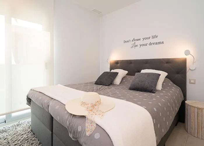 Precioso Y Luminoso Apartamento En Benidorm